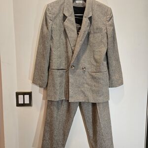 Doncaster Women's Classic Gray Suit Jacket